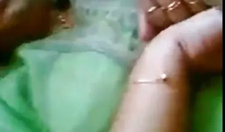 Харчування і трах Великі сиськи зростання