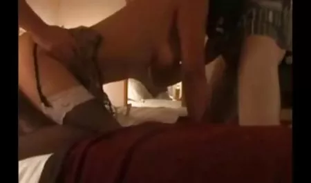 Європейський, бабка бере кулак в хороший трах відео піхву